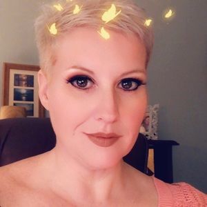 Meet your Posher, Tracia